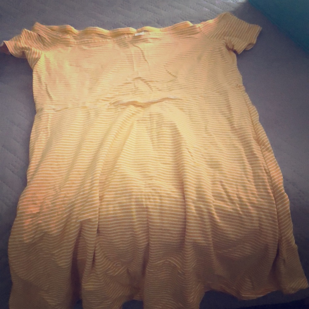 Old navy dress brand new good for a nice day